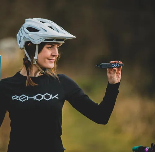Vista 2 de Rehook PLUS - Multiherramienta ligera para ciclistas. Incluye palancas de neumáticos, llaves de radios, herramienta de cadena, llave, hexagonal