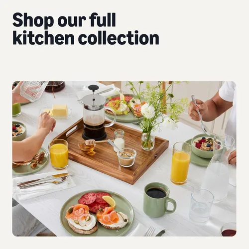 Vista 7 de Amazon Basics Bandeja de madera para servir, bandeja decorativa de madera de acacia de 17 x 12 pulgadas con asas integradas para desayuno