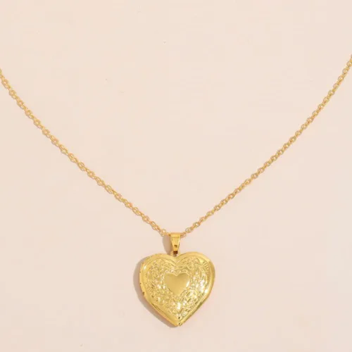 Vista 3 de yaozeio Collar de medallón dorado con medallón de imagen para mujeres que sostienen fotos fotos en forma de corazón, collar con colgante de medallón
