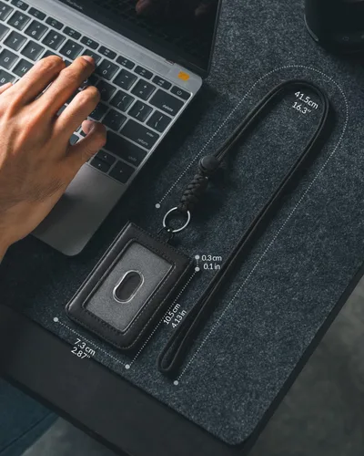 Vista 6 de VULKIT Soporte para tarjetas de identificación con cordón para mujeres y hombres, soporte vertical de cuero con ranura transparente para tarjetas
