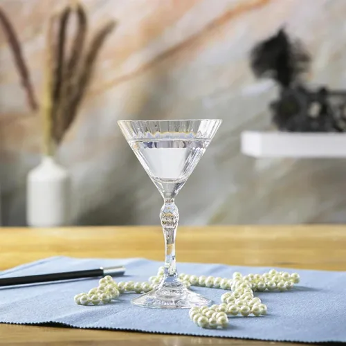 Vista 5 de Bormioli Rocco America '20s Copas Pequeñas de Martini de 5.25 oz, Transparentes, Juego de 4