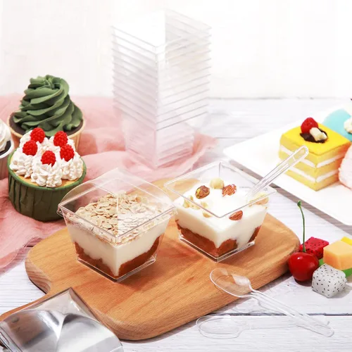 Vista 5 de 150 vasos de plástico de 3 onzas para postre con tapas y cucharas, tazas cuadradas para parfait, recipientes transparentes desechables para helado
