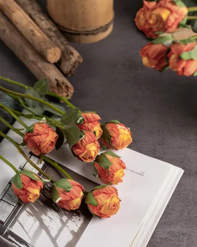 Vista 3 de DuHouse - 24 rosas artificiales vintage de seda falsa Naranja quemado
