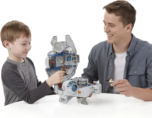 Vista 4 de Playskool Heroes Star Wars Galactic Heroes Millennium Falcon y figuras (exclusivo de Amazon)