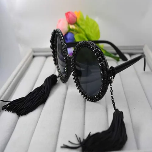 Vista 5 de Gafas de sol barrocas de moda con borlas retro para mujer