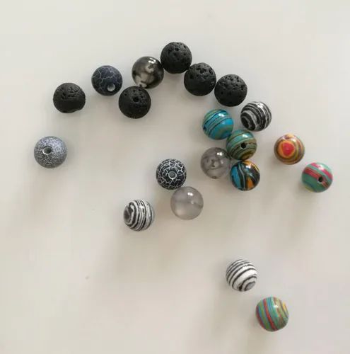 Vista 4 de 200 cuentas sueltas de piedra de lava negra y ágata con patrón de dragón, piedra envejecida, piedra malaquita, cuentas redondas volcánicas de 0.315