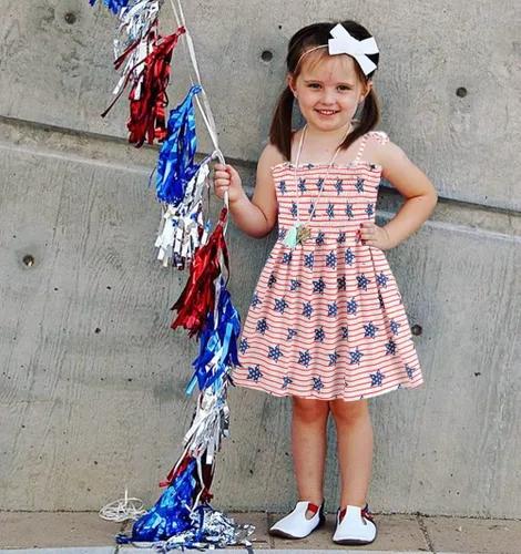 Vista 2 de CM-Kid Vestido para niñas del 4 de julio, vestido de verano de bandera estadounidense a rayas y estrellas, ropa patriótica para niños de 2 a 8 años