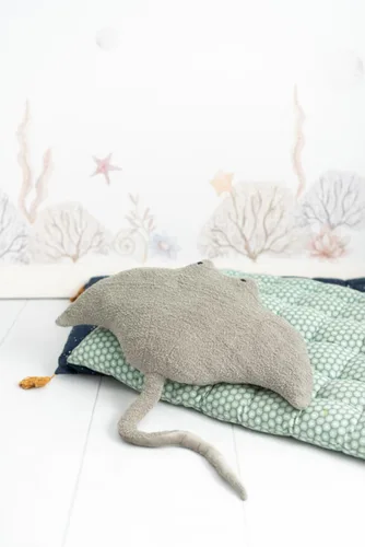 Vista 10 de Set of 2 peluches infantiles de pared formado por mantarraya gris y mantarraya blanco