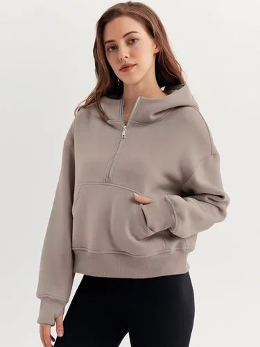 Vista 2 de Trendy Queen Sudaderas con capucha para mujer, con cremallera de un cuarto, sudaderas de gran tamaño, media cremallera con bolsillos, ropa de otoño