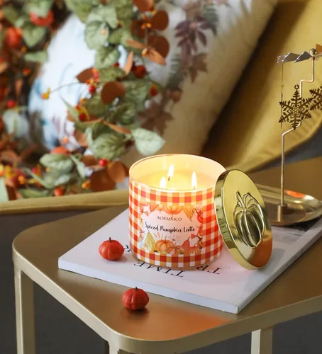 Vista 2 de Vela con leche de calabaza especiada, vela perfumada de otoño, vela grande de 3 mechas, 14 onzas