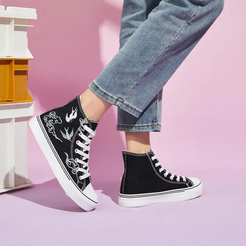 Vista 6 de kufeiti Zapatillas de lona altas para mujer, zapatos de lona con cordones, zapatillas blancas y negras, zapatos casuales para caminar