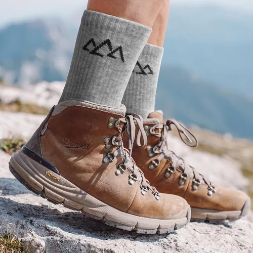 Vista 20 de innotree 3 Pack Men's Merino Wool Hiking Socks, Micro Crew Cushioned Hiking Walking Thermal Moisture Wicking Trekking Socks