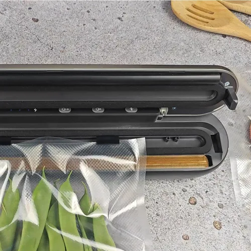 Vista 8 de ELMA Sellador al vacío inalámbrico Sellador al vacío portátil para alimentos con cuerpo de acero inoxidable, cortador integrado, manguera