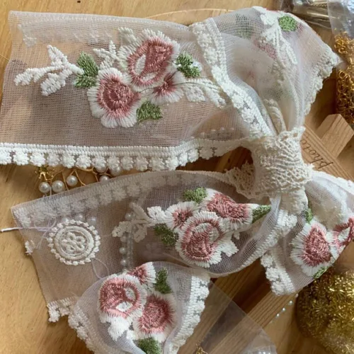 Vista 2 de Cinta de encaje, delicada cinta de bordado de algodón para decoración de bodas/novia, costura de manualidades, decoración del hogar, 10 yardas Beige