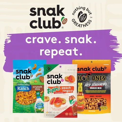 Vista 7 de Snak Club Tropical Trail Mix con cacahuetes, papaya seca, pasas, chips de plátano, piña seca, chips de coco y almendras, aperitivo sin gluten