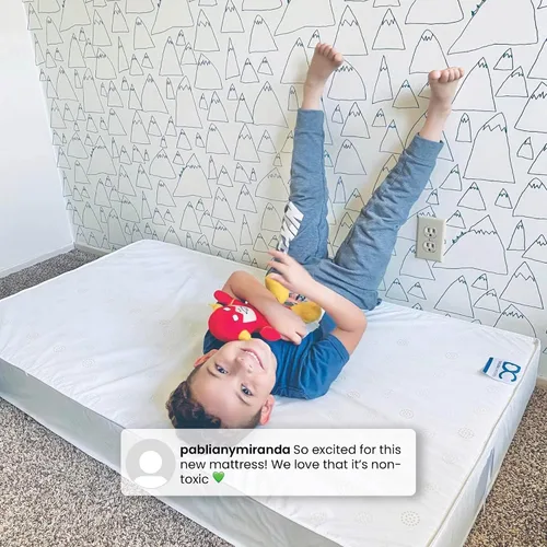 Vista 7 de Delta Children Twinkle Galaxy - Colchón para cuna y para niños pequeños de doble cara - Núcleo de fibra de origen sostenible premium - Impermeable