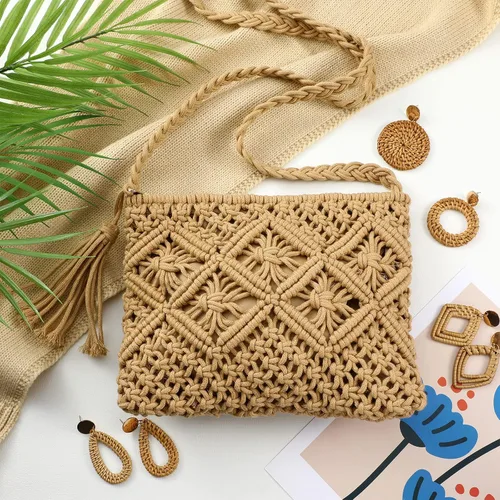 Vista 7 de Juego de bolsa de hombro de paja y aretes, bolsa de ratán, bolso de paja, bolso cruzado de vacaciones con 4 pares de aretes de ratán bohemio