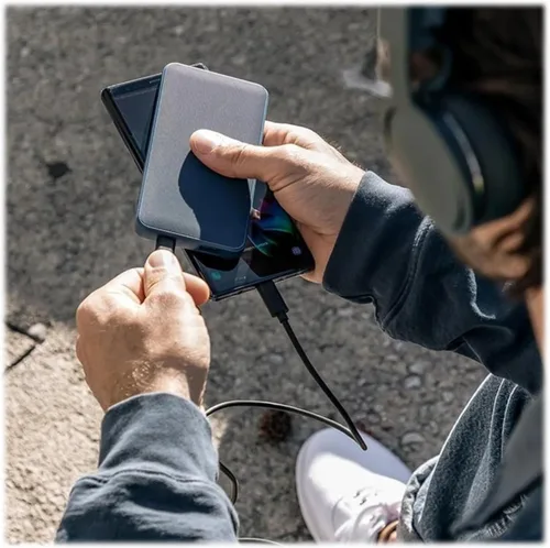 Vista 8 de Mophie Powerstation - Batería universal - Hecho para teléfonos inteligentes, tabletas y otros dispositivos compatibles con USB-C y USB-A