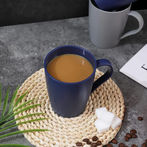 Vista 4 de Juego de tazas de café de plástico de 12 onzas, 3 colores básicos Irrompible, con asa, reutilizable, apto para lavavajillas