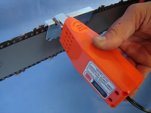 Vista 3 de Granberg Grind-N-Joint afilador para cadenas de motosierra de 12 V