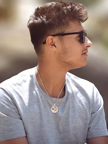 Vista 2 de U7 Collar de fotos personalizado para hombres y mujeres, joyería personalizada con dije de cualquier imagen, cuerda de acero inoxidable, espiga