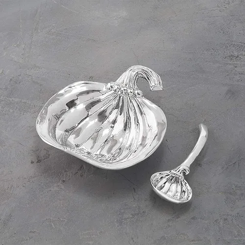 Vista 2 de Beatriz Ball GIFTABLES Cuenco de calabaza hecho a mano con cuchara - Pequeño