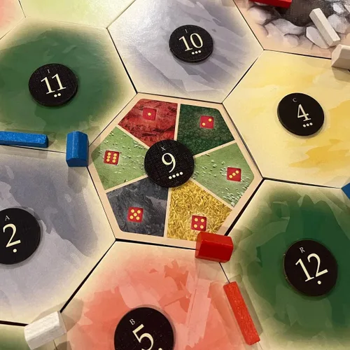 Vista 2 de Amalgam Escenario Hexagonal de Reemplazo Multi-Recurso compatible con Los Colonos de Catan de Catan, Seafarers, Cities and Knights y Expansiones