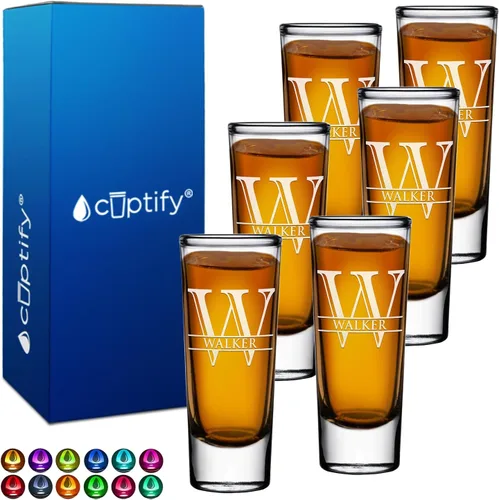 Vista 87 de Vaso de chupito personalizado con fondo negro personalizado de 2 oz, vasos de chupito cordiales con inicial y nombre en script dividido