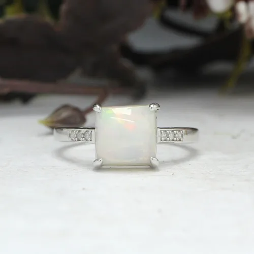 Vista 2 de GEMVIO Colección Anillo de compromiso de boda de compromiso con diamantes y piedras preciosas de ópalo blanco natural de 0.315in en oro de 14
