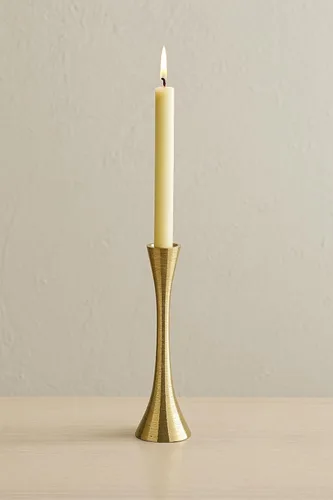 Vista 3 de Sagebrook Home Portavelas cónico de metal, soporte decorativo para velas glamorosas para el hogar, la oficina y el dormitorio, diseño moderno