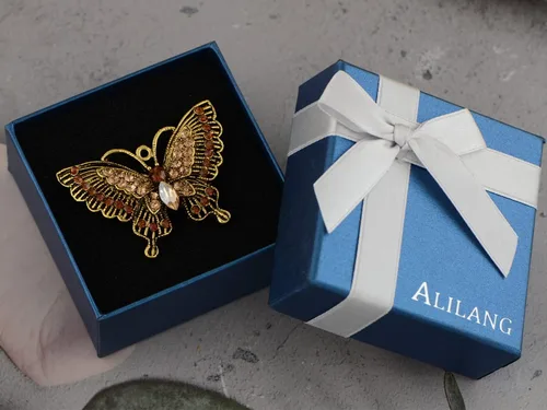 Vista 6 de Alilang Antique Inspire - Broche de mariposa con diamantes de imitación de cristal gris plateado