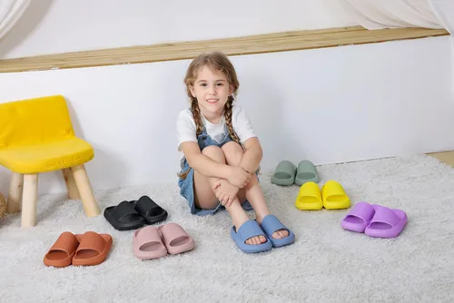 Vista 8 de Youecci Sandalias de nube para niños, sandalias de ducha, sandalias de baño, piscina, cómodas pantuflas de suela gruesa, zapatos de playa