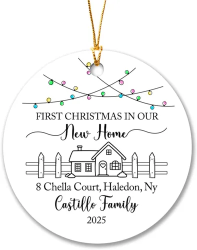Vista 12 de Adorno personalizado de Our Christmas As A Family of Three 2025 – Primera Navidad como familia de 3 zorros – Regalos para padres recién nacidos