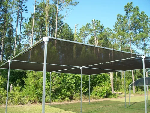 Vista 4 de Agfabric Cubierta de tela con 70% protector solar con clips para plantas de 6 x 12 pies, color negro 70% negro