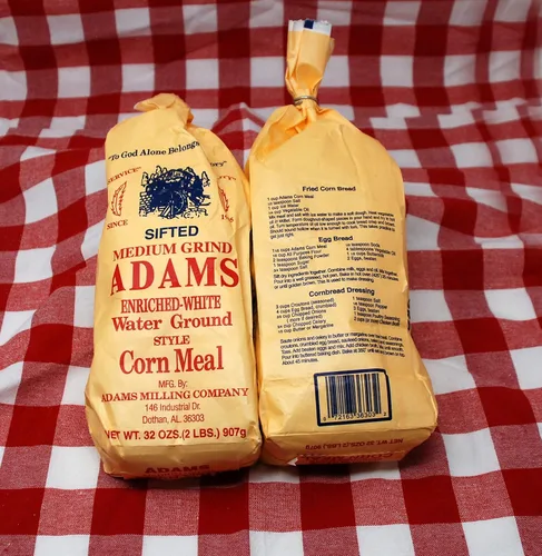 Vista 3 de Adams Sifted Medium Grind Harina de maíz blanca, bolsas de 2-32 onzas