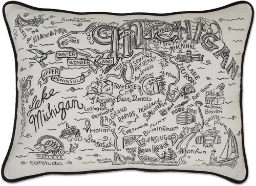 Vista 56 de Catstudio Portland (Oregon) - Almohada decorativa bordada