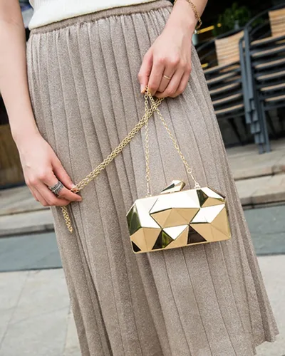 Vista 4 de Van Caro - Bolso de mano de metal para mujer, diseño geométrico, con cadena de diamantes