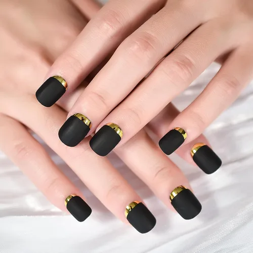 Vista 4 de Uñas postizas a presión de color negro mate, uñas postizas brillantes y doradas con diseño de línea metálica dorada fría de plástico esmerilado, uso