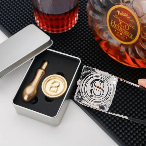 Vista 2 de STAMTECH Sello de hielo personalizado – Sello de hielo personalizado con mango de metal que crea un diseño único de sello de marca de hielo