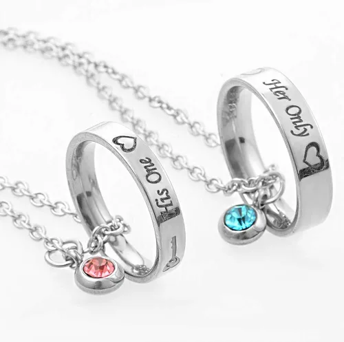 Vista 9 de MJartoria collares a juego para parejas, para él y ella, dijes de anillo grabados, con diamantes de imitación, regalo para novio y novia