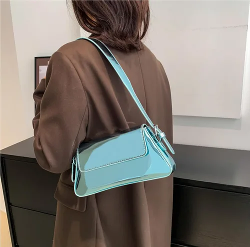 Vista 2 de Bolso de hombro pequeño para mujer, lindo bolso de mano hobo de noche, bolso de mano Y2K plateado brillante para fiesta, graduación, boda