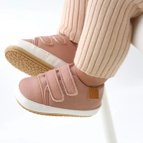 Vista 2 de SOFMUO Zapatos deportivos de piel sintética para bebés, niños y niñas, con suela de goma suave, mocasines Oxford para recién nacidos