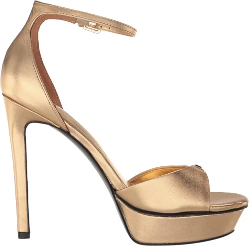 Vista 6 de GUESS Women's Ellsyn Heeled Sandal