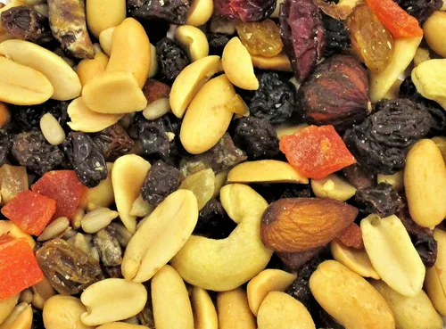 Vista 4 de Nuts N' Raisins Trail Mix de Its Delish (2 libras)