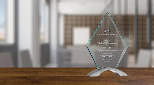 Vista 3 de Vidrio cósmico personalizado de 7 1/4 pulgadas con premio base plateada, placa de vidrio grabada inversa personalizada para apreciación
