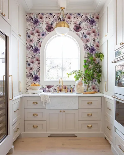Vista 3 de HAOKHOME Papel tapiz floral para despegar y pegar, papel de pared extraíble, papel de vinilo color malva/púrpura/blanco para pegar en la pared