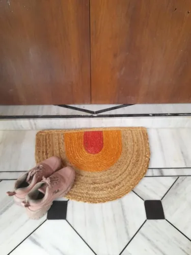 Vista 3 de Jaipur Art & Rugs - Tapete para puerta delantera de yute natural hecho a mano indio, tapete medio redondo, 30 x 50 pulgadas, tapetes para puerta al