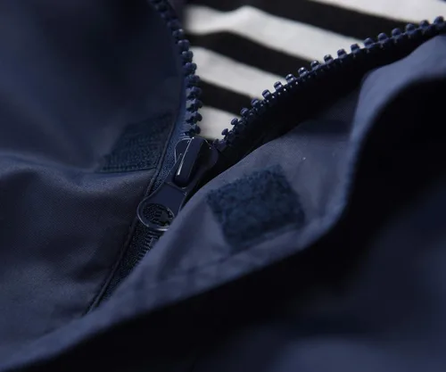 Vista 4 de Hiheart - Chaqueta infantil para la lluvia, con capucha y forro de algodón, impermeable