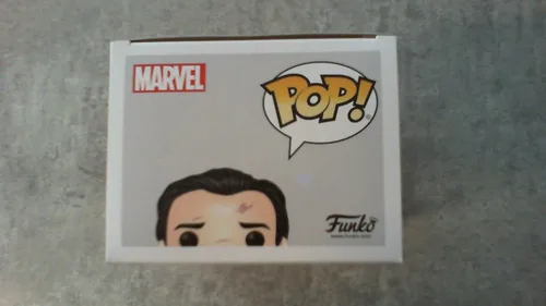 Vista 5 de Funko Pop! Marvel: Avengers Endgame - Loki con Tesseract que brilla en la oscuridad