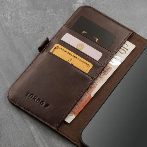 Vista 4 de TORRO Funda compatible con iPhone 13 Mini - Funda de piel prémium tipo cartera con función atril y ranuras para tarjetas (marrón oscuro)